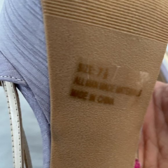 Qupid Canvas Sexy Peep Toe Killer Heels in Lavender gold Platform Size 7 1/2 - Picture 16 of 16